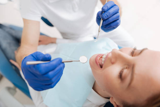 Best Tooth Extraction  in Pelican Bay, TX